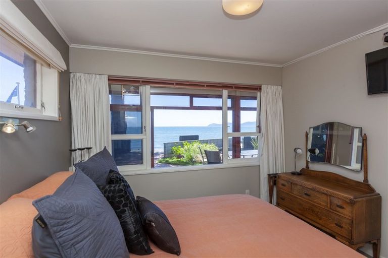 Photo of property in 2/33 Beach Road, Paekakariki, 5034