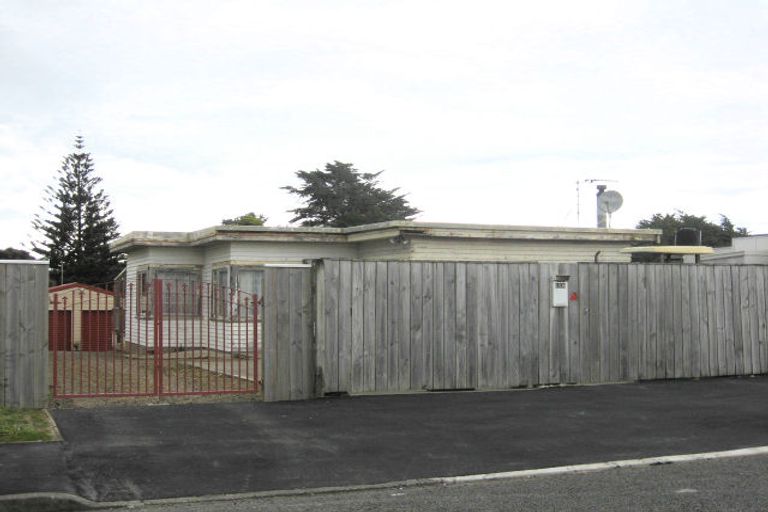 Photo of property in 118 Park Avenue, Waitarere Beach, Levin, 5510