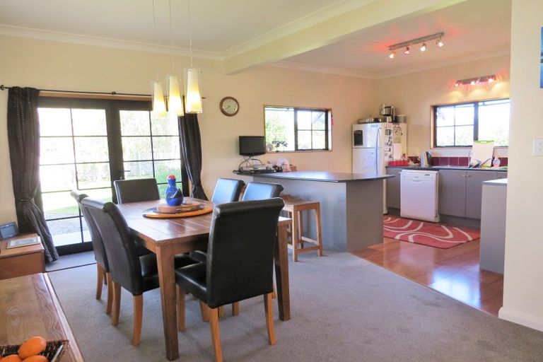 Photo of property in 96b Kent Street, Carterton, 5713