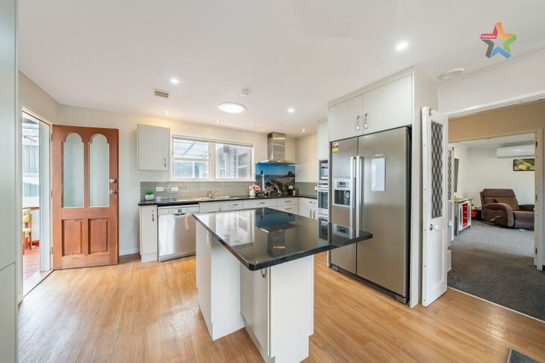 Photo of property in 60 Kairimu Street, Stokes Valley, Lower Hutt, 5019