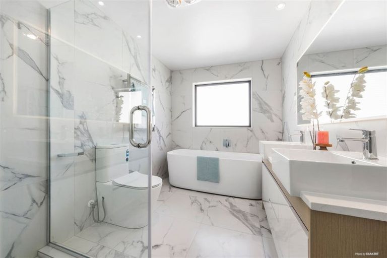 Photo of property in 40 Tannaghmore Drive, Flat Bush, Auckland, 2019