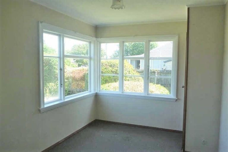 Photo of property in 30 Christian Street, Bryndwr, Christchurch, 8053