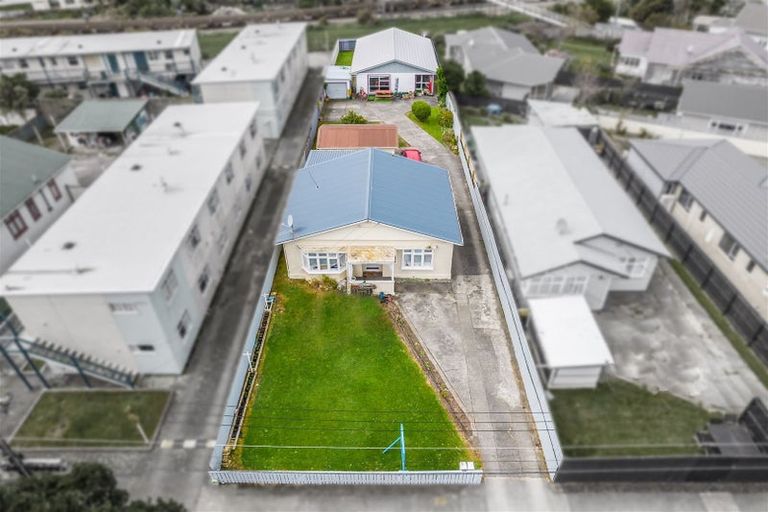 Photo of property in 146 Randwick Road, Moera, Lower Hutt, 5010