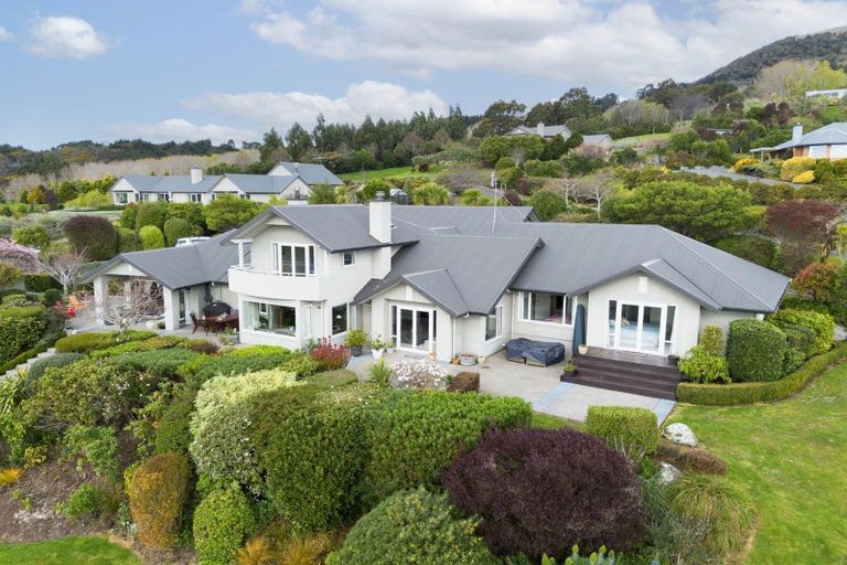 Photo of property in 3 Fairmile Drive, Kinmont Park, Mosgiel, 9024