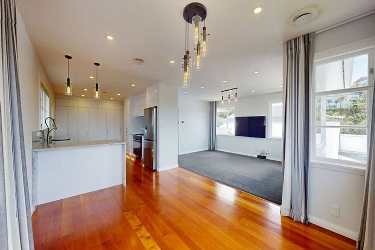 Photo of property in 87 Farnham Street, Mornington, Wellington, 6021