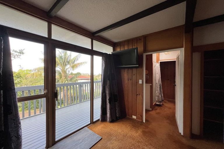 Photo of property in 257 Royal Road, Massey, Auckland, 0614