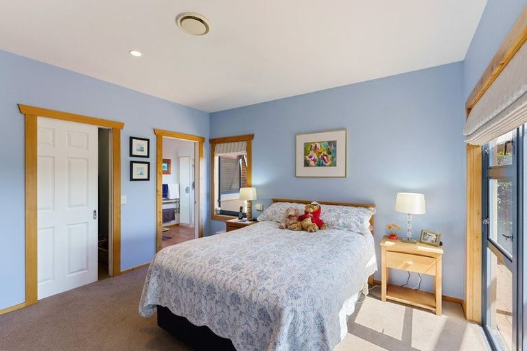 Photo of property in 7 Marewa Place, Waikanae Beach, Waikanae, 5036