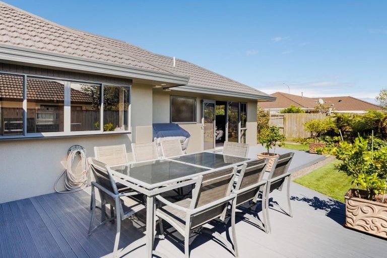 Photo of property in 2 Buttonwood Court, Milson, Palmerston North, 4414