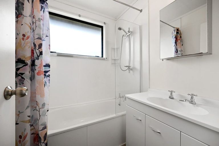 Photo of property in 1 Langdon Lane, Melville, Hamilton, 3206