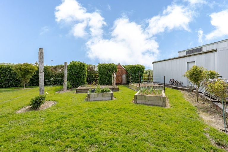 Photo of property in 63 Oparatai Road, Mangatainoka, Pahiatua, 4982