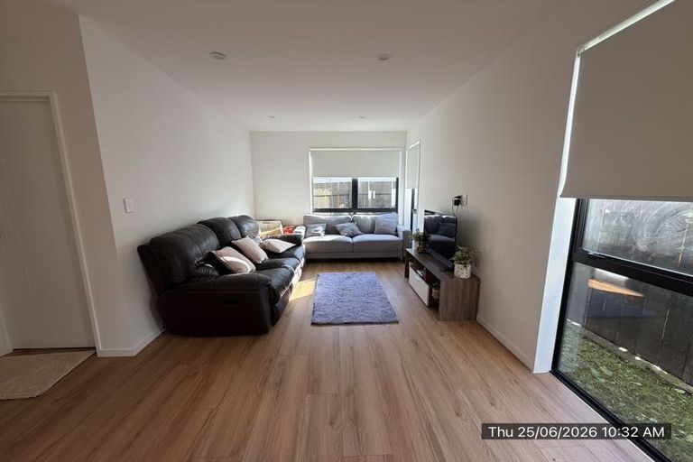 Photo of property in 2/5 Browns Road, Manurewa, Auckland, 2102