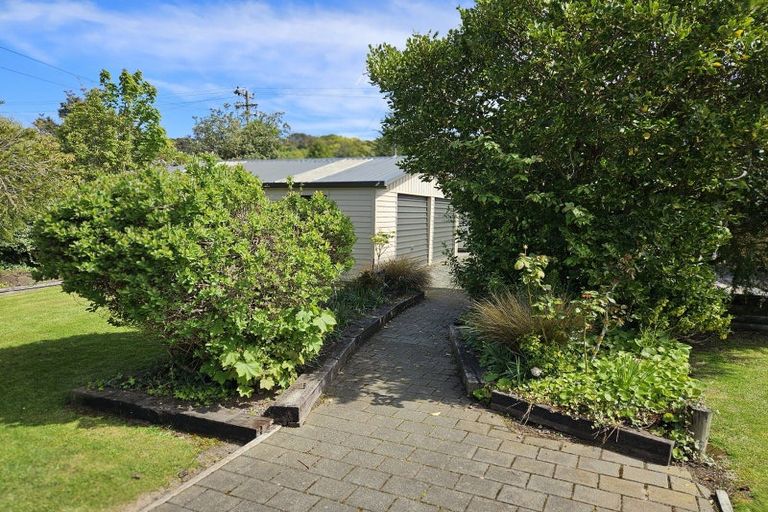 Photo of property in 9 Wratten Road, Owaka, 9585