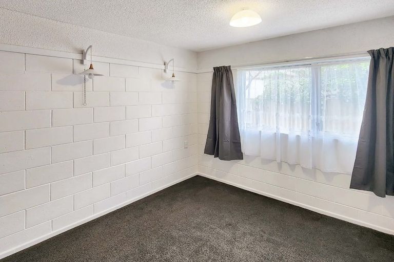 Photo of property in 2/195 Waterloo Road, Hutt Central, Lower Hutt, 5010