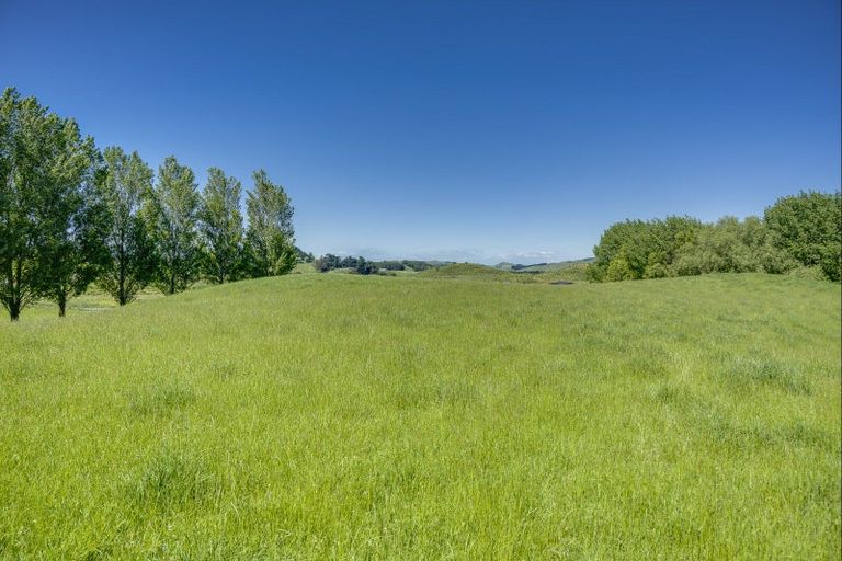 Photo of property in 2412 Kahuranaki Road, Elsthorpe, Havelock North, 4295
