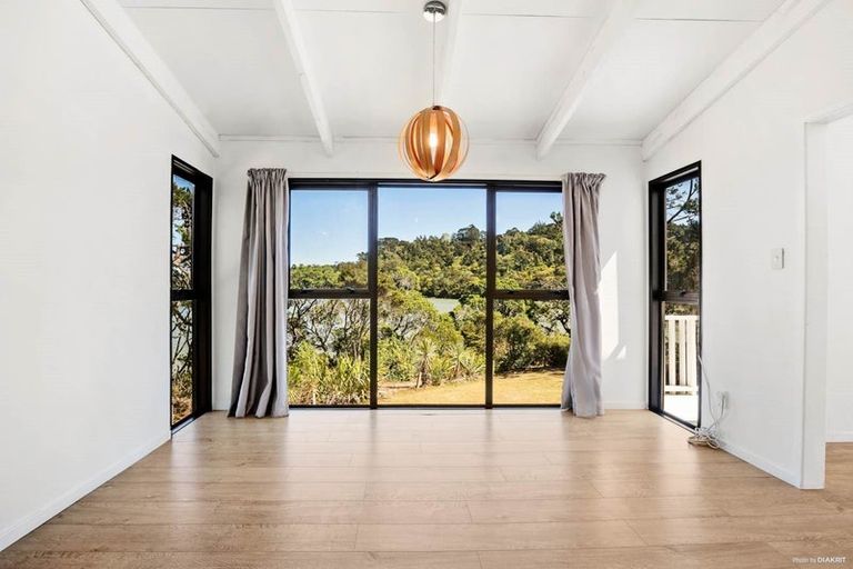 Photo of property in 230 Manuka Road, Bayview, Auckland, 0629