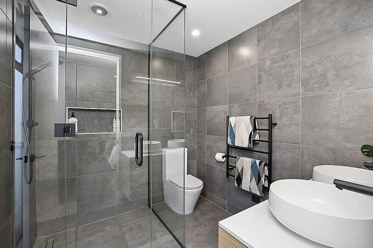 Photo of property in 68 Parrs Road, Hurworth, New Plymouth, 4371