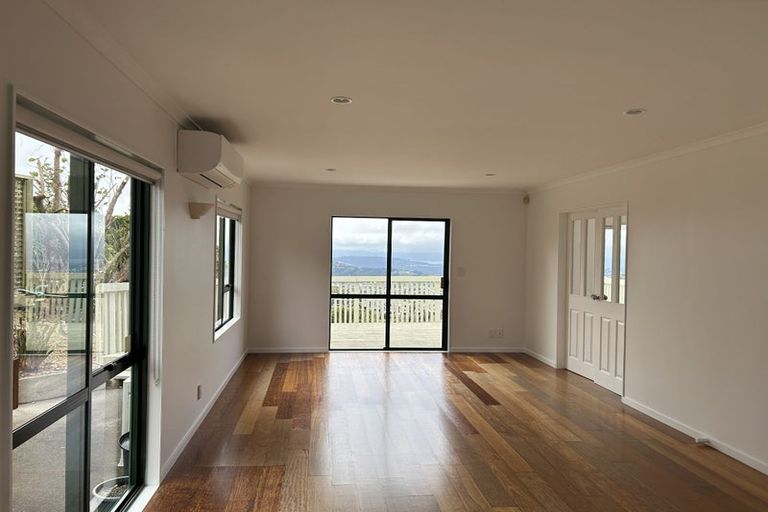 Photo of property in 99 Ashton Fitchett Drive, Brooklyn, Wellington, 6021