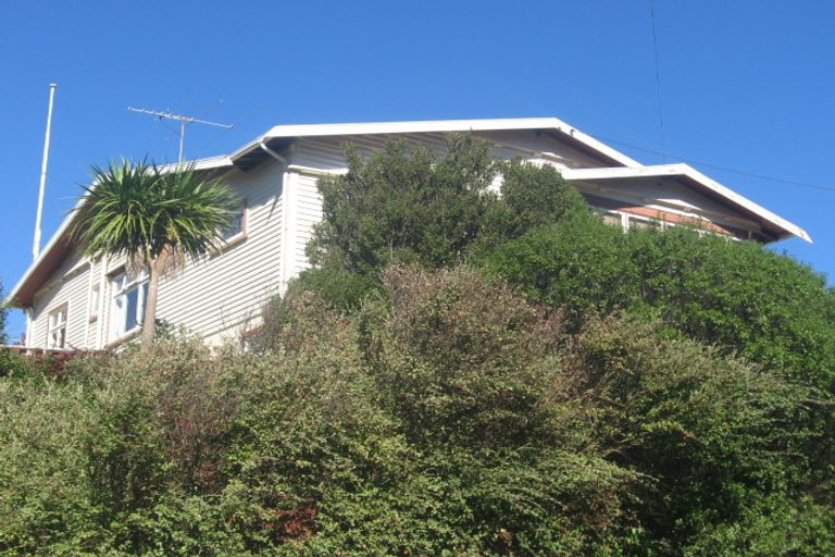 Photo of property in 27 Trelissick Crescent, Ngaio, Wellington, 6035