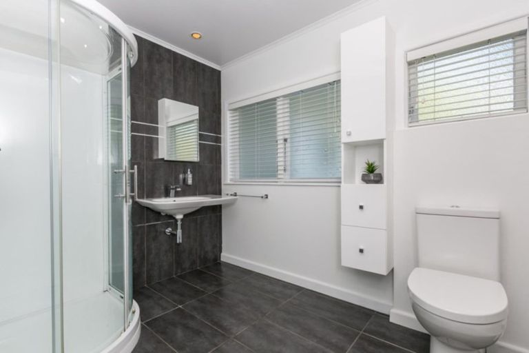 Photo of property in 7 Church Road, Taradale, Napier, 4112