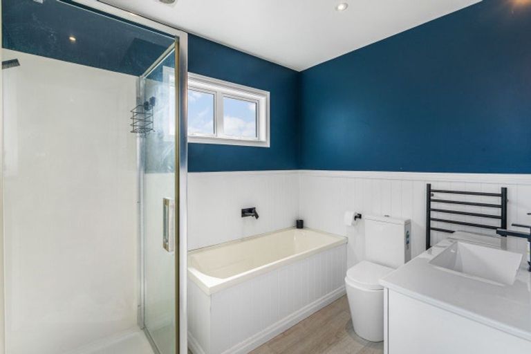 Photo of property in 25 Stevenson Road, Clarks Beach, 2122