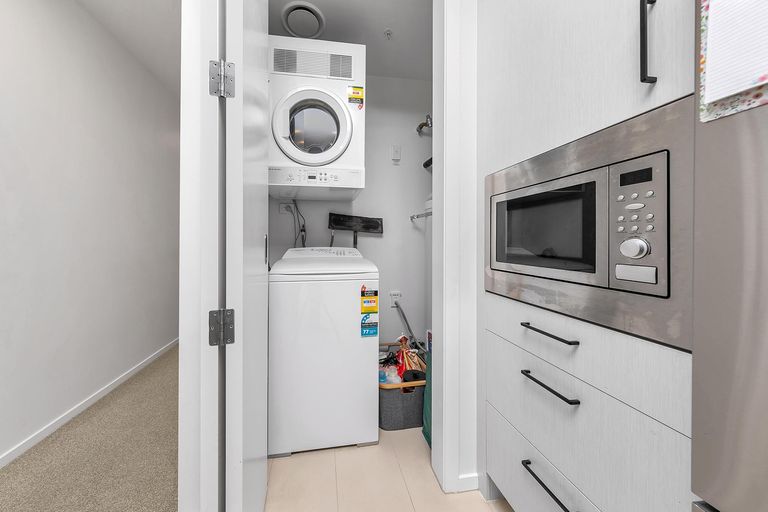 Photo of property in 902/8 Waikumete Road, Glen Eden, Auckland, 0602