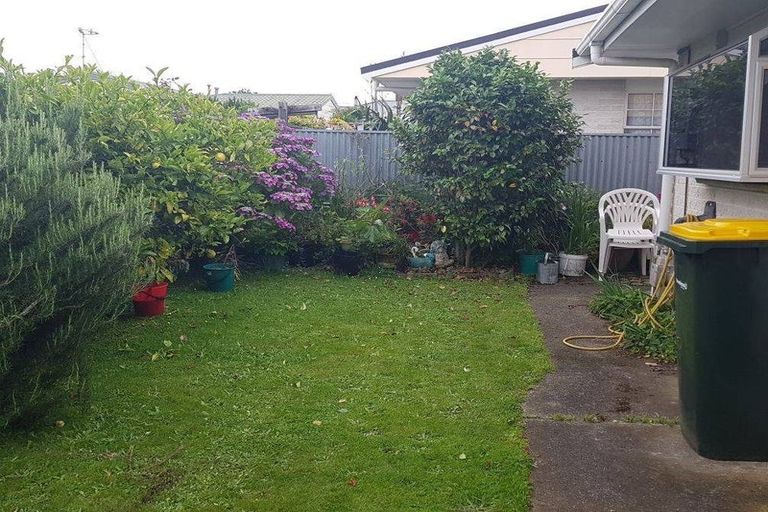 Photo of property in 18a Kent Street, Levin, 5510