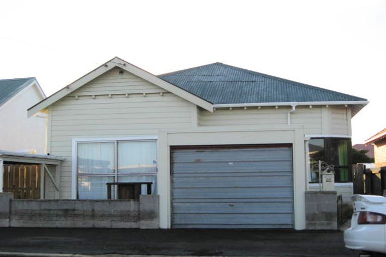 Photo of property in 28 Richardson Street, Saint Kilda, Dunedin, 9012