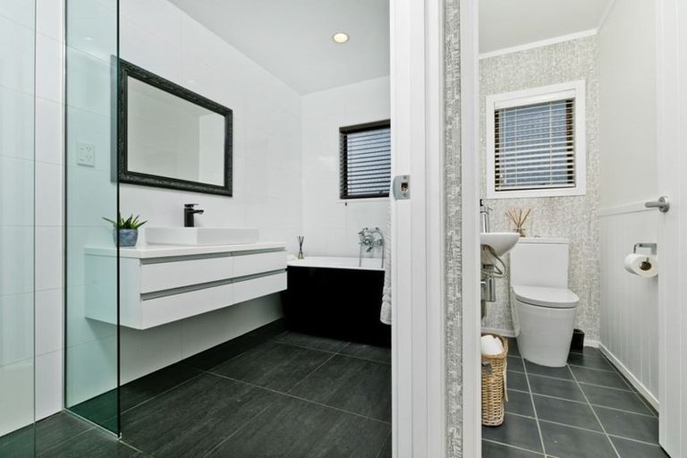 Photo of property in 48 Polkinghorne Drive, Manly, Whangaparaoa, 0930