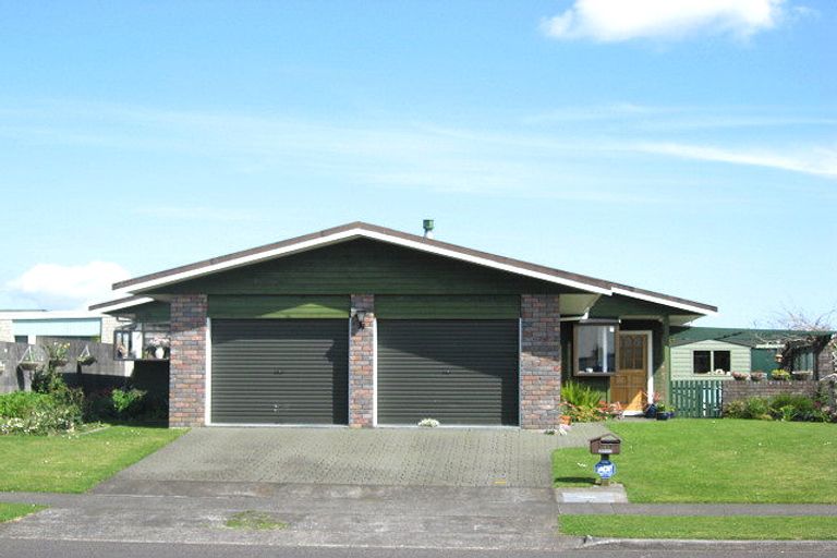 Photo of property in 147 Heta Road, Highlands Park, New Plymouth, 4312