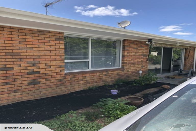 Photo of property in 2/32 Eastern Beach Road, Eastern Beach, Auckland, 2012