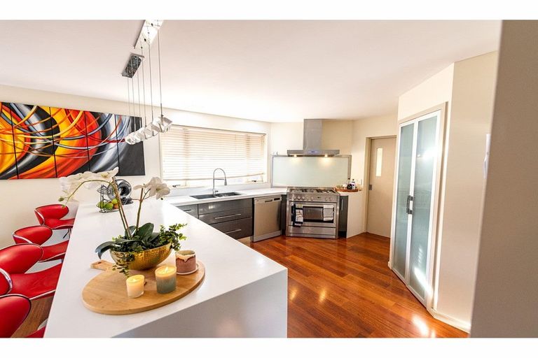 Photo of property in 49 Orlando Crescent, Waimairi Beach, Christchurch, 8083