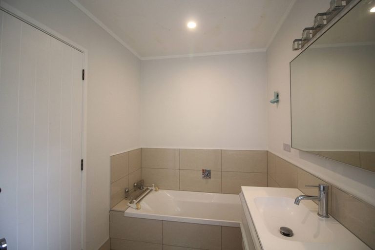 Photo of property in 1/687 East Coast Road, Browns Bay, Auckland, 0630