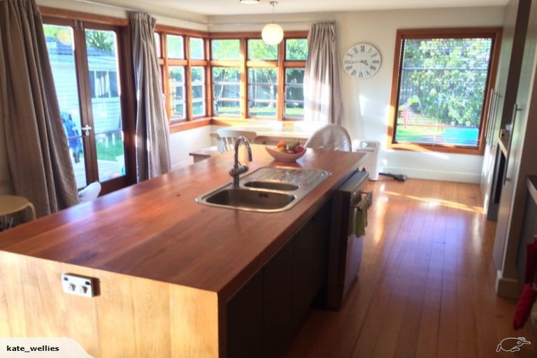 Photo of property in 21 Kahu Road, Fendalton, Christchurch, 8041