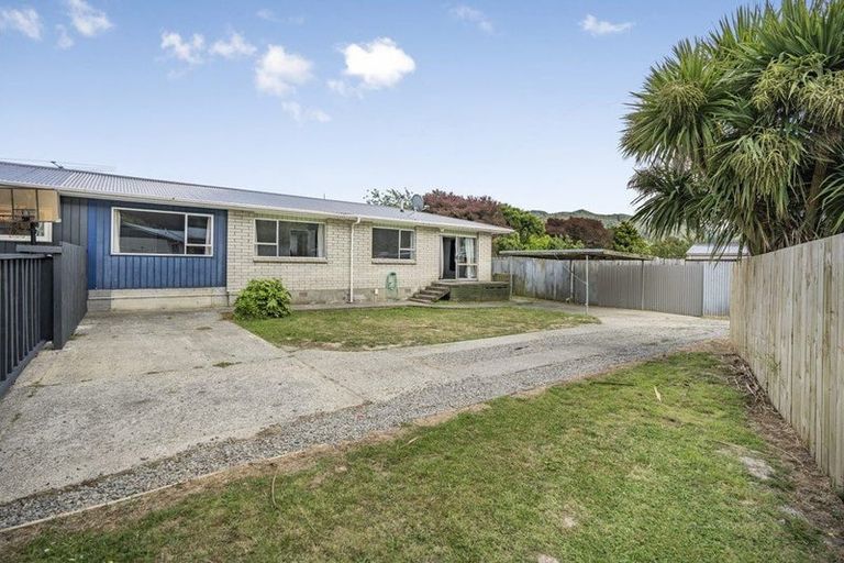 Photo of property in 13a Berkeley Road, Wainuiomata, Lower Hutt, 5014