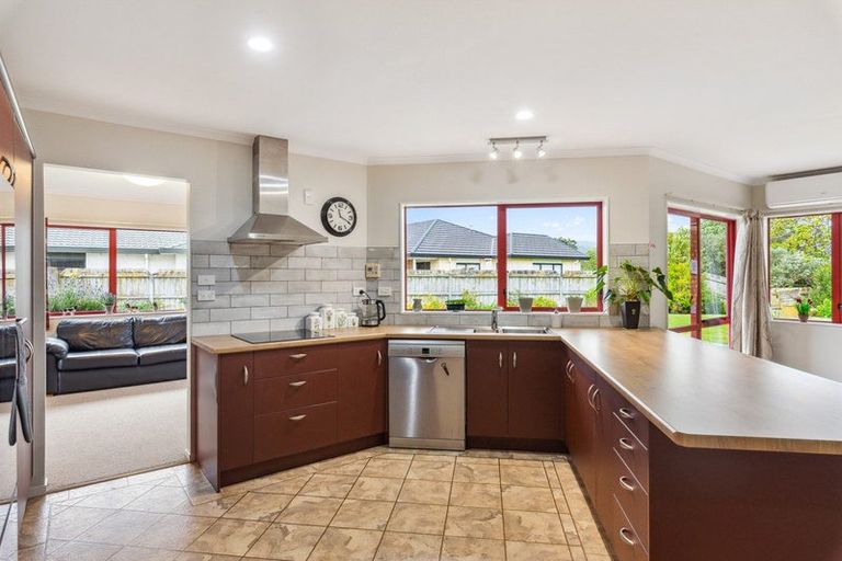 Photo of property in 15 San Priamo Place, Paraparaumu Beach, Paraparaumu, 5032