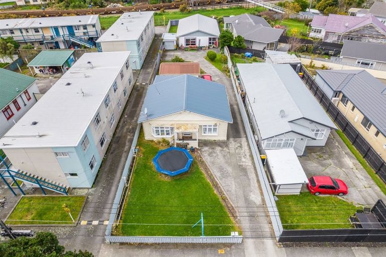 Photo of property in 146 Randwick Road, Moera, Lower Hutt, 5010