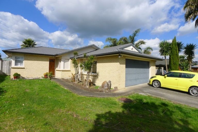 Photo of property in 3 Hawkley Close, Flat Bush, Auckland, 2019