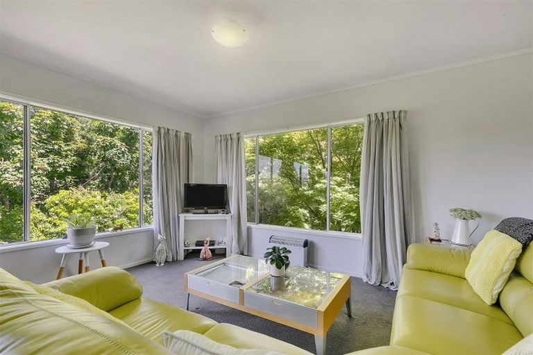 Photo of property in 14a Penryn Drive, Camborne, Porirua, 5026