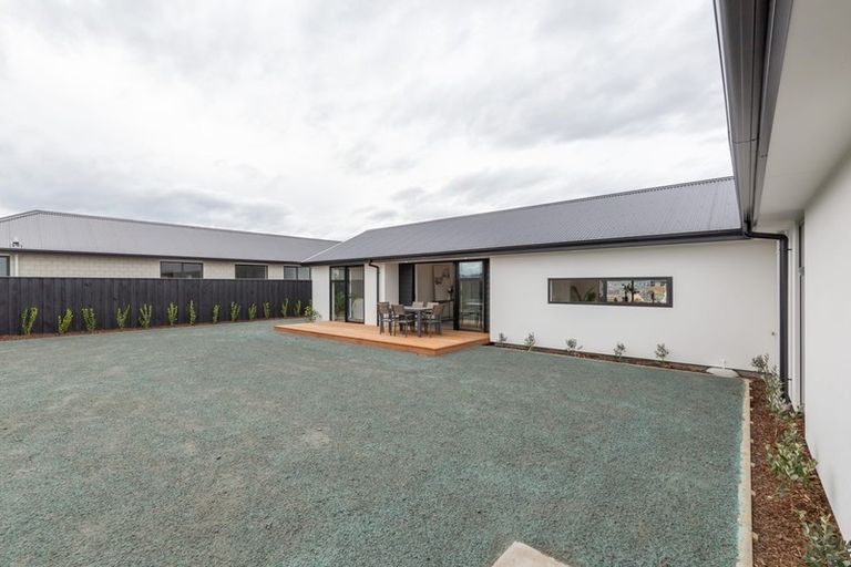 Photo of property in 12 Harrison Drive, Tikipunga, 0112