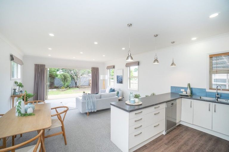Photo of property in 40 Oxford Street, Hokowhitu, Palmerston North, 4410