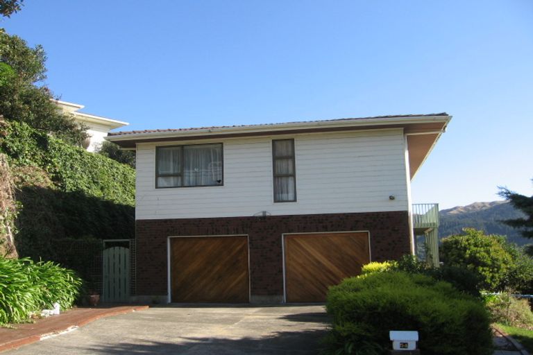 Photo of property in 54 Woodman Drive, Tawa, Wellington, 5028