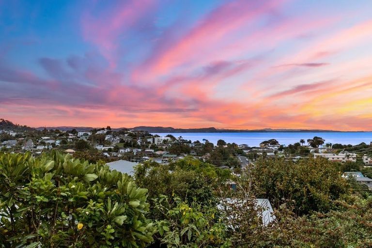 Photo of property in 26 Kauri Road, Stanmore Bay, Whangaparaoa, 0932