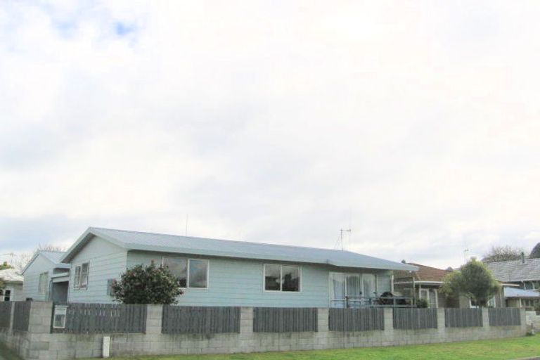 Photo of property in 13b Bain Street, Mount Maunganui, 3116