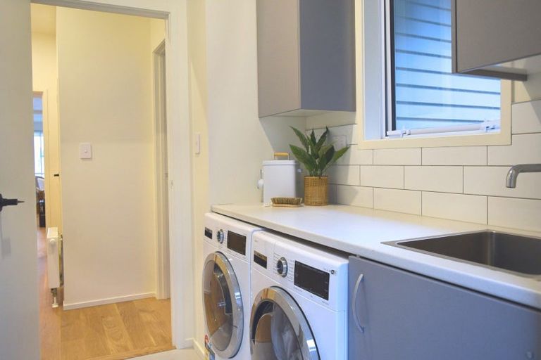 Photo of property in 107 Fulford Street, New Plymouth, 4310