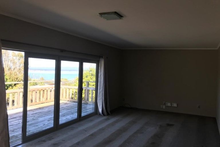 Photo of property in 19 Wakeman Road, Acacia Bay, Taupo, 3330