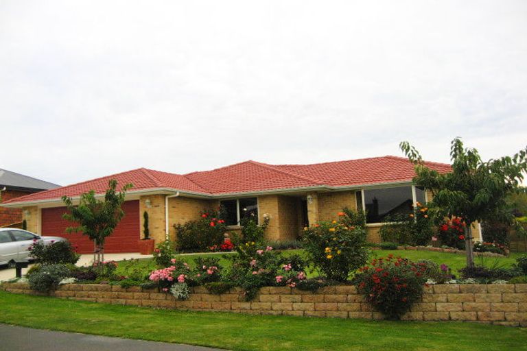 Photo of property in 3 Duxford Crescent, Fairfield, Dunedin, 9018