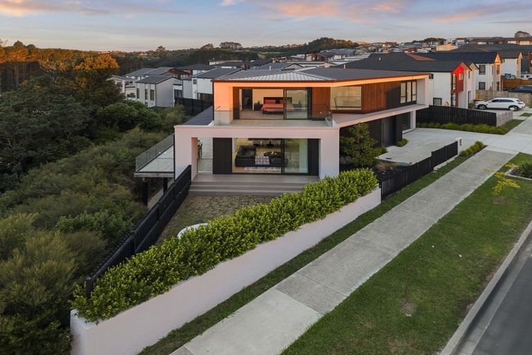 Photo of property in 326 Flat Bush School Road, Flat Bush, Auckland, 2019
