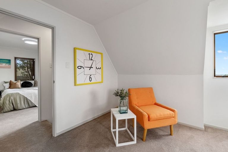 Photo of property in 2/67 West Coast Road, Glen Eden, Auckland, 0602