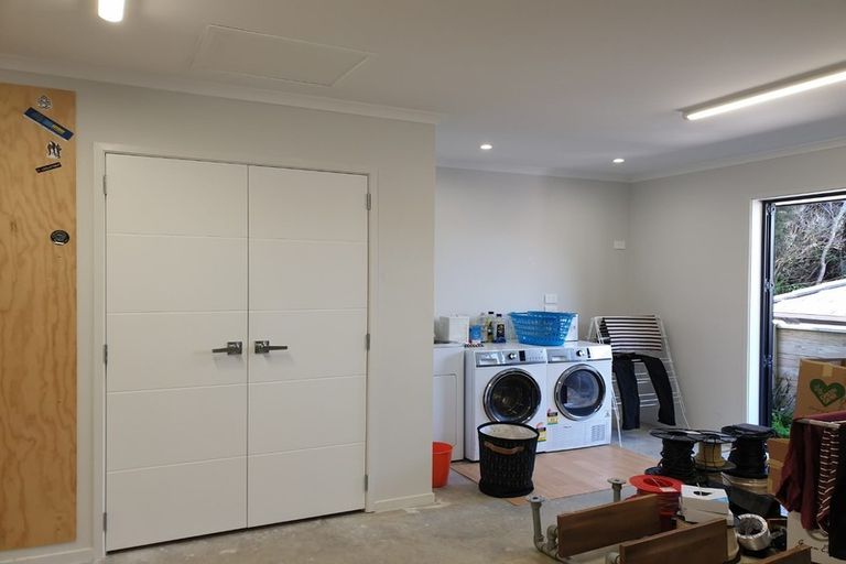 Photo of property in 38 Mooring Close, Whitby, Porirua, 5024