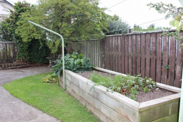 Photo of property in 18 Victoria Avenue, Dannevirke, 4930